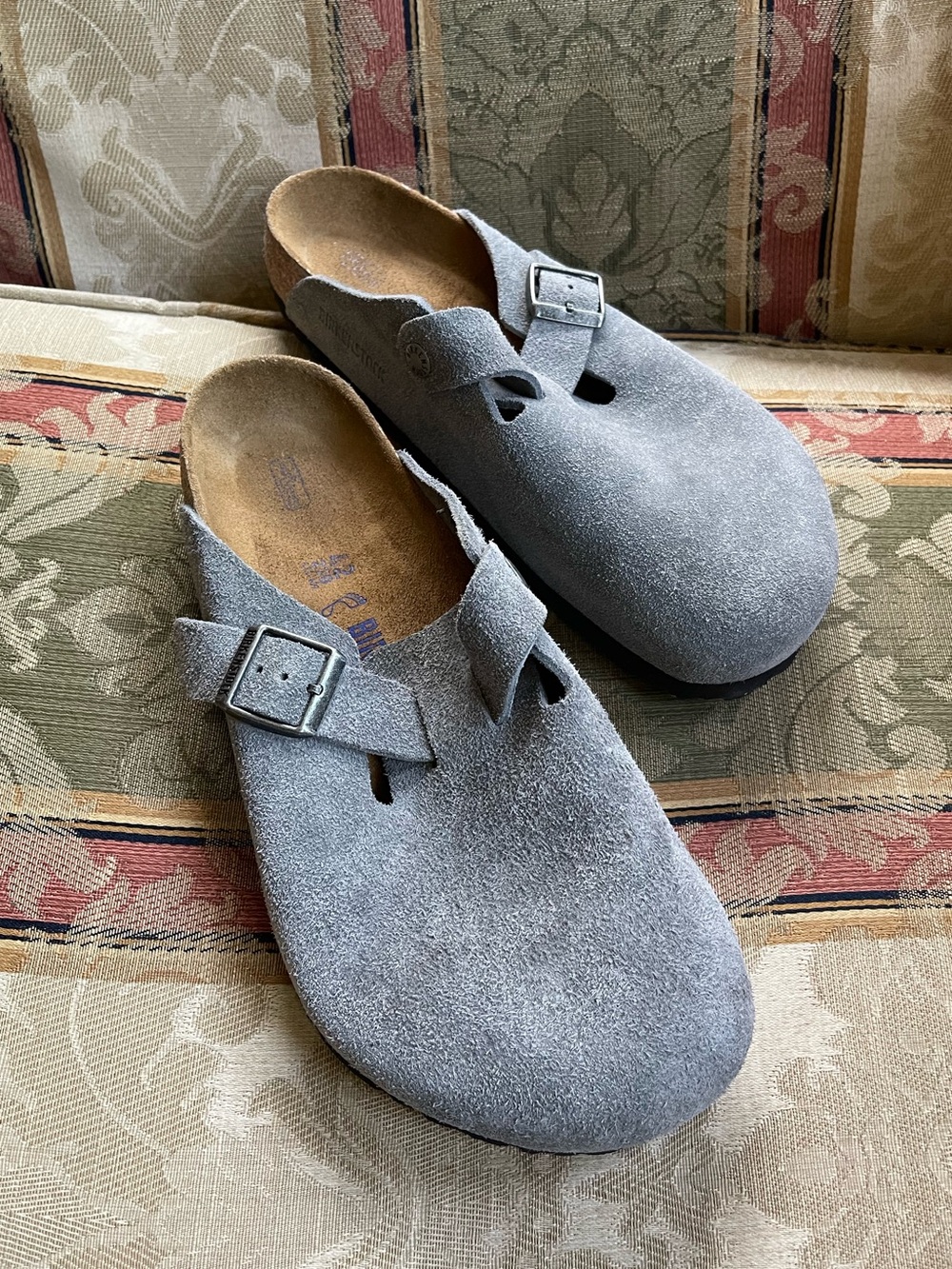 Birkenstock Boston Soft Footbed. Size 11-11.5 Women/ 9-9:5 Men N23-15